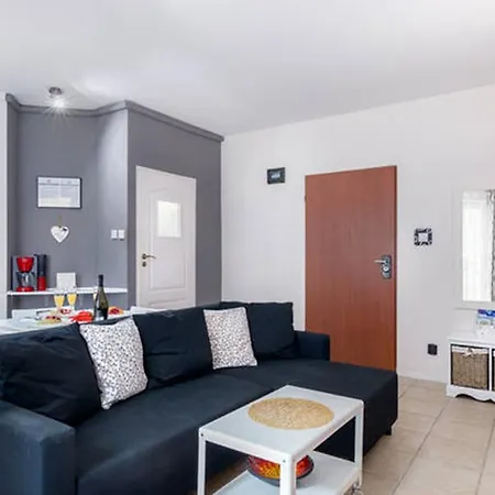 Apartmán Homely Place - Parking Free 1 *